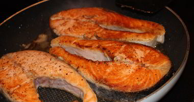 Рецепт Жареных стейков из лосося