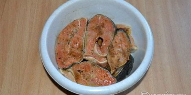 Рецепт жареных стейков семги