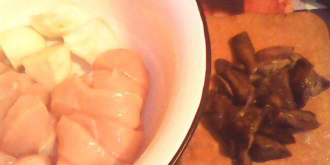 Рецепт куриного-грибных тефтельки в томатном соусе