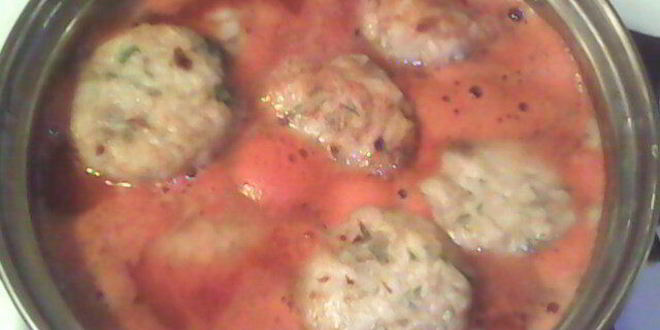 Рецепт куриного-грибных тефтельки в томатном соусе