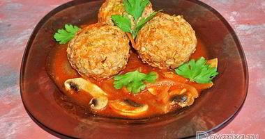 Рецепт Тефтелей с грибами в томатном соусе