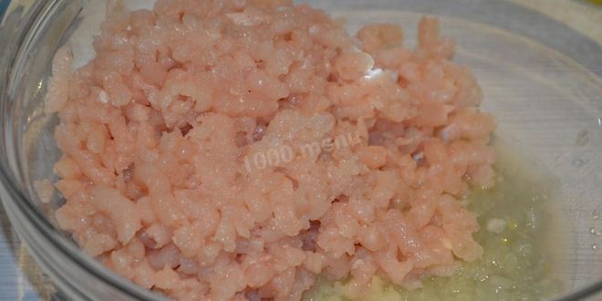 Рецепт тефтелей в сметанно-томатном соусе в мультиварке