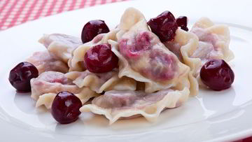 Рецепт Вареников с вишней на пару на кефире