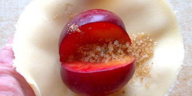 Рецепт вареников со сливами