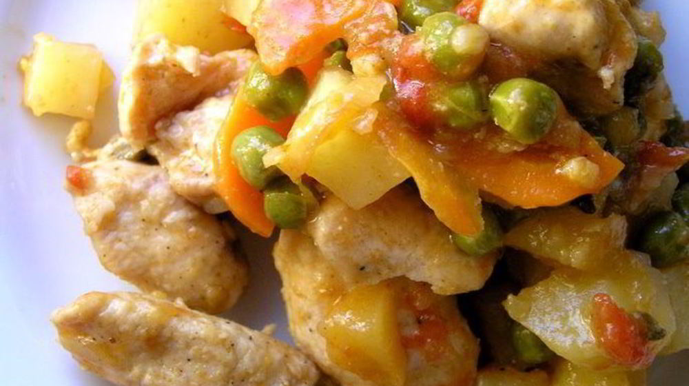 Как приготовить быстрое жаркое из курицы с овощами