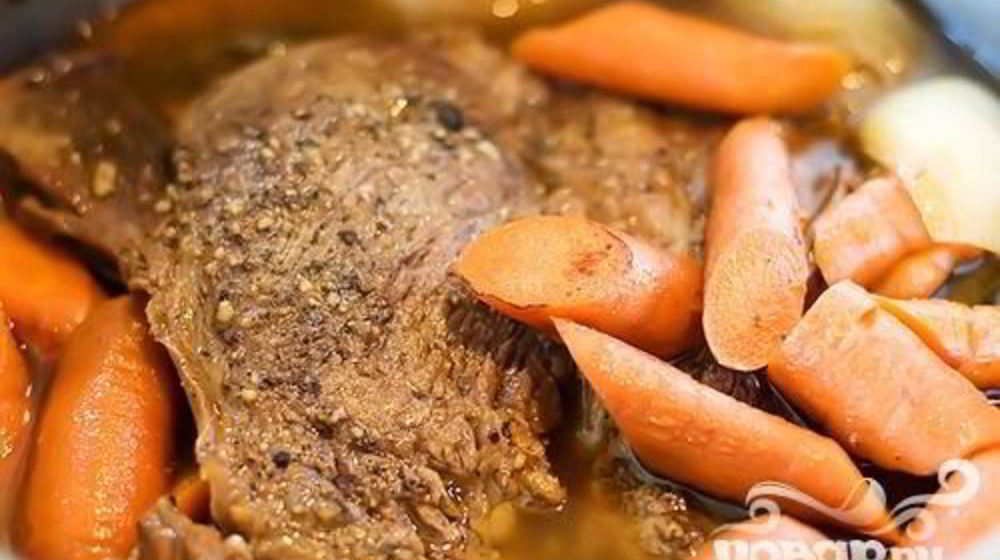 Как приготовить жаркое из говядины и моркови с вином