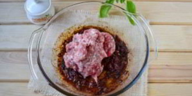 Рецепт жаркого из говяжьего фарша, помидоров и фасоли