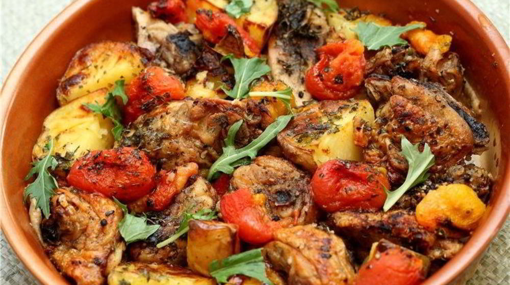 Как приготовить жаркое из курицы с овощами