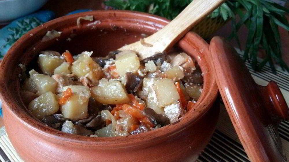 Как приготовить жаркое в горшочке