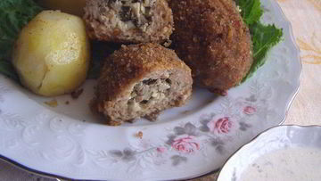 Рецепт Куриных зраз с грибами под сметанно-сливочным соусом