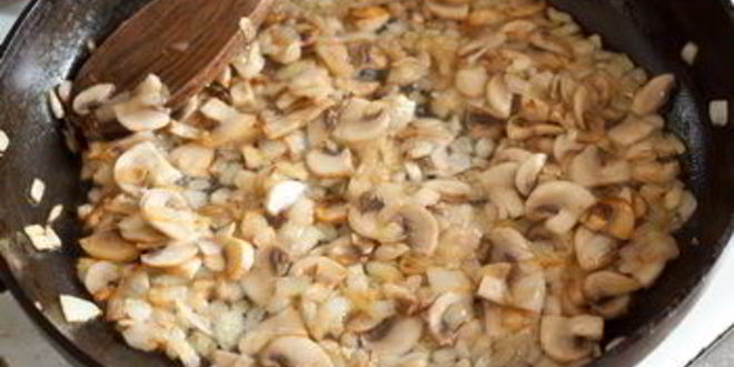 Рецепт куриных зраз с рисом и грибами