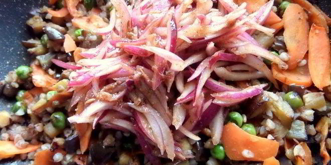 Рецепт гречки с баклажаном и морковкой
