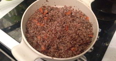 Рецепт Гречки с вешенками, луком и морковью