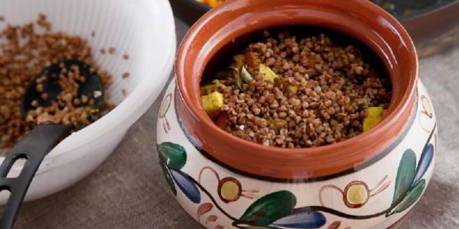 Рецепт гречневой каши с овощами и сыром