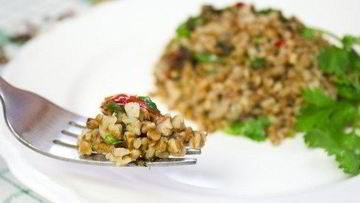 Рецепт Гречневой каши со шпинатом и перцем чили