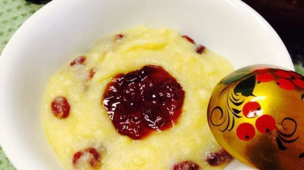 Как приготовить кукурузную кашу с клюквой