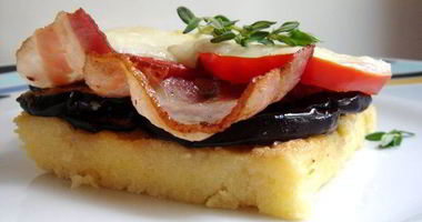 Рецепт Поленты с сезонными овощами и беконом