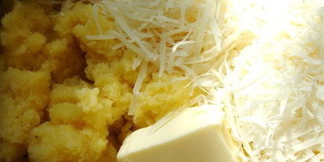 Рецепт поленты с сезонными овощами и беконом