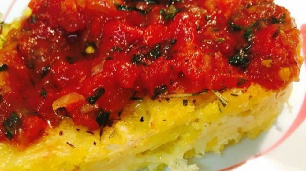 Как приготовить поленту с сыром и душистыми травами