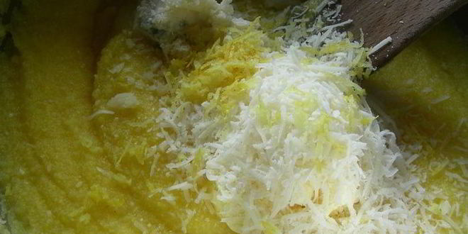 Рецепт поленты со спаржей, голубым сыром и грецкими орехами