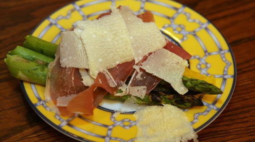 Как приготовить поленту со спаржей