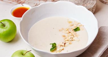 Рецепт Каши манной с томлеными яблоками