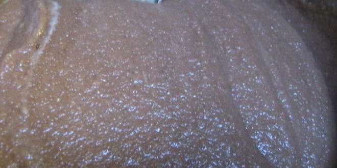 Рецепт шоколадной манной каши с банановым соусом