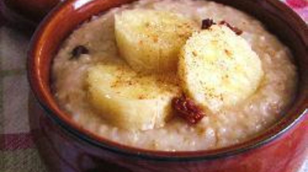 Как приготовить овсяную кашу с бананами и корицей