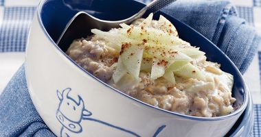 Рецепт Овсяной каши с яблоками и корицей