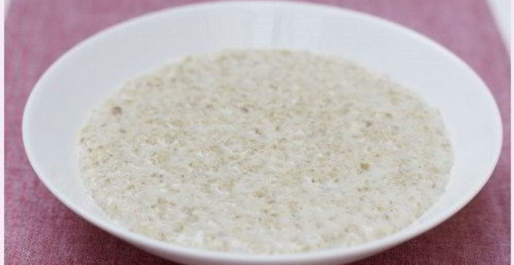 Рецепт овсяную кашу с маком, изюмом и подсолнечными семечками