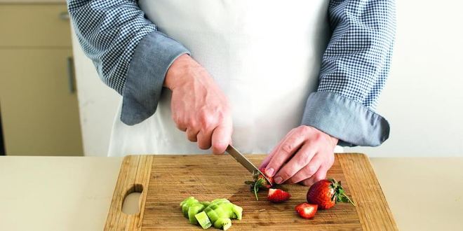 Рецепт овсяной каши с ягодами и ореховой пастой