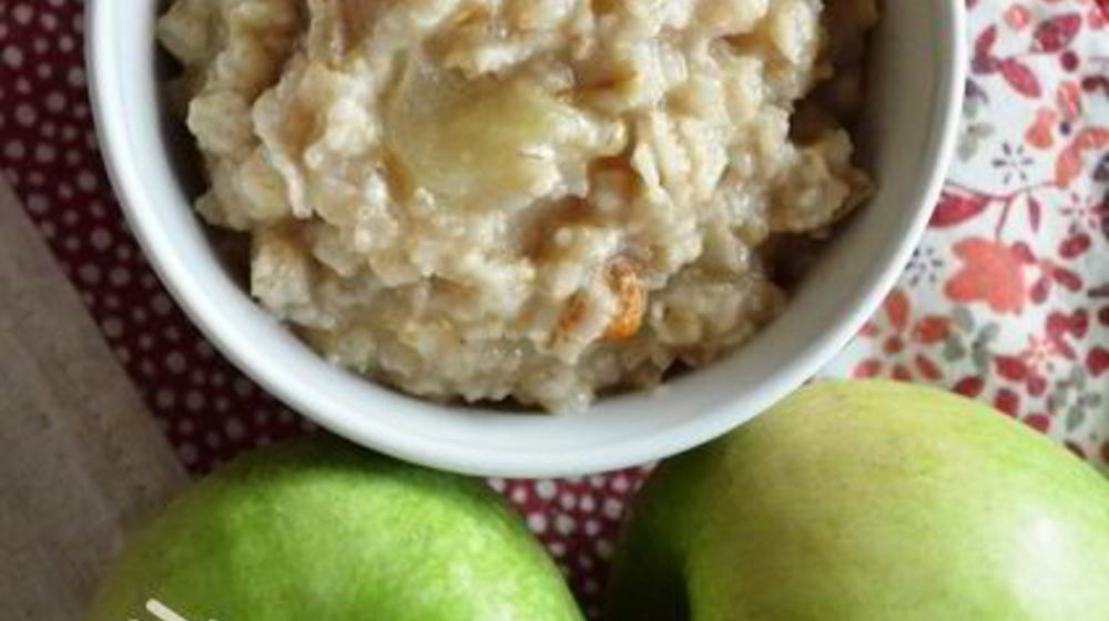 Как приготовить овсяную кашу с жареными яблоками
