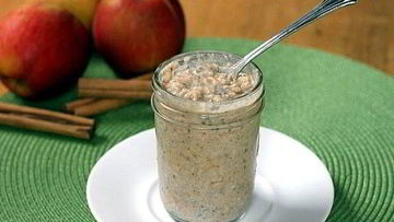 Рецепт Овсянки в банке с яблоком и корицей