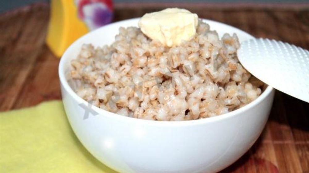 Как приготовить перловую кашу на воде со сливочным маслом в мультиварке