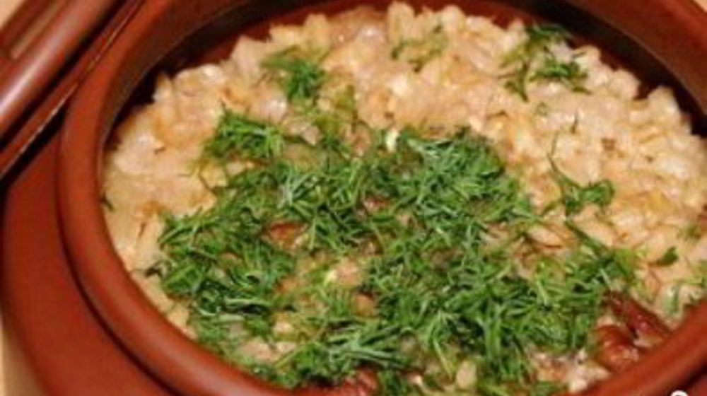 Как приготовить перловку с мясом в горшочке
