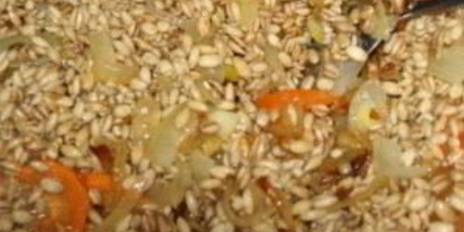 Рецепт перловки со свининой в горшочках