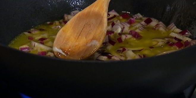 Рецепт рисовой каши со сморчками и зеленым горошком