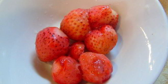 Рецепт клубнично-смородинового чай с фенхелем