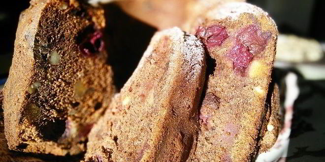 Рецепт шоколадного гугельхупфа с вишней на глинтвейне