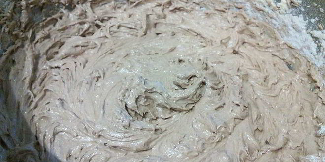 Рецепт шоколадного гугельхупфа с вишней на глинтвейне