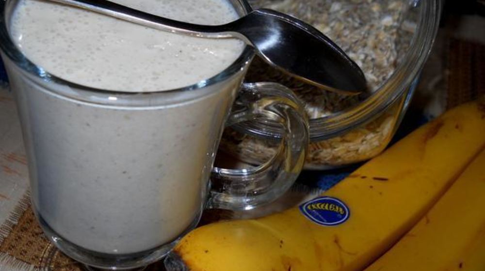 Как приготовить йогуртовый коктейль с овсянкой и творогом