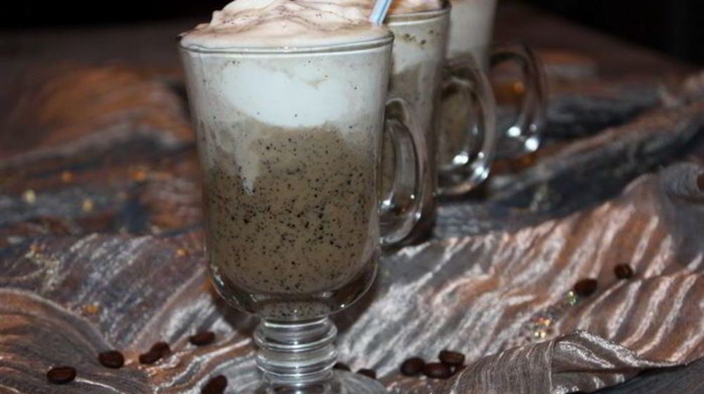 Как приготовить кофе гляссе со страчателлой