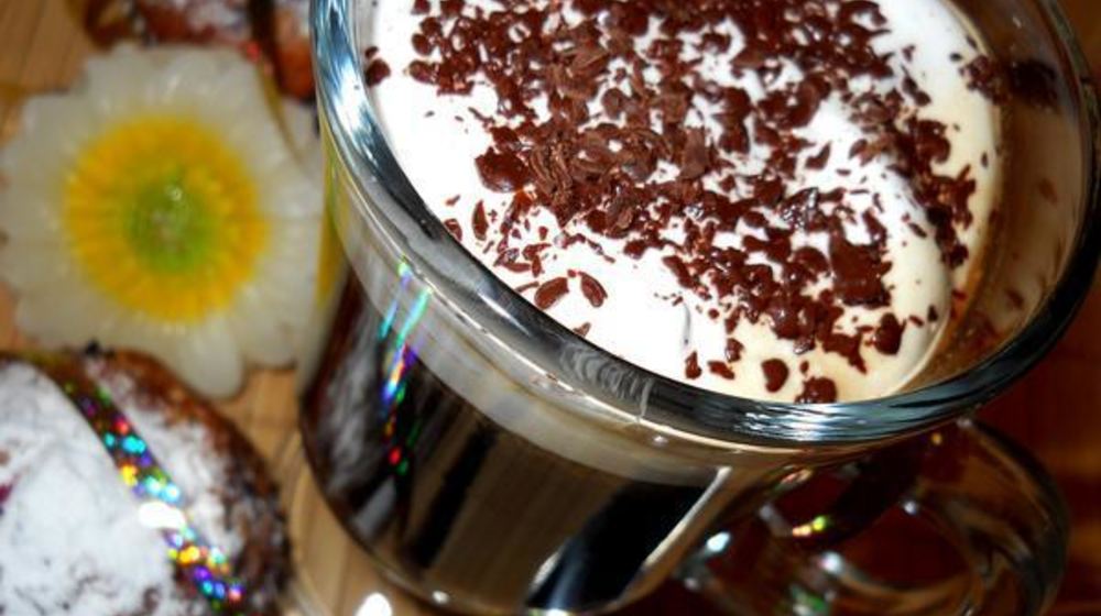 Как приготовить кофе по-немецки с коньяком