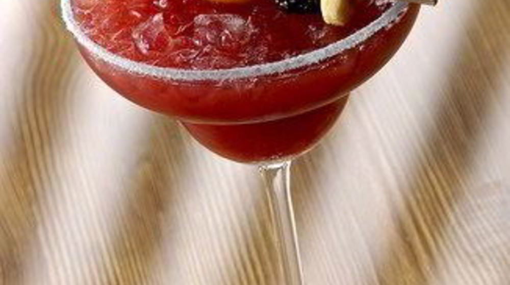 Как приготовить ежевичный физ с джином