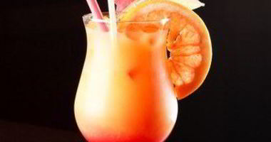 Рецепт Коктейля из шампанского и красных апельсинов