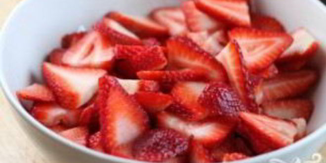 Рецепт весеннего клубничного коктейля