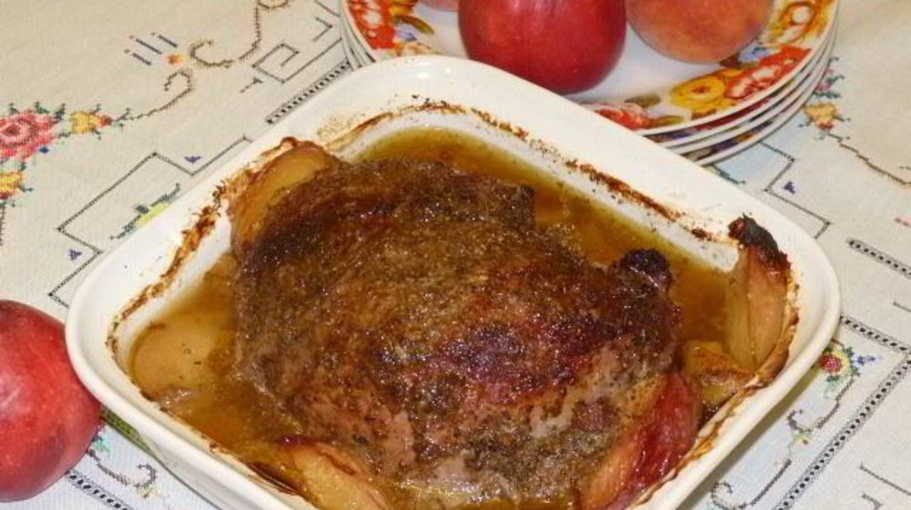 Как приготовить запеченную телятину с вином и персиками