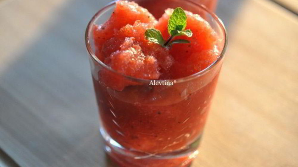 Как приготовить клубничную граниту с водкой