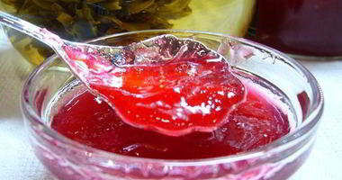 Рецепт Желе из красной смородины с водкой