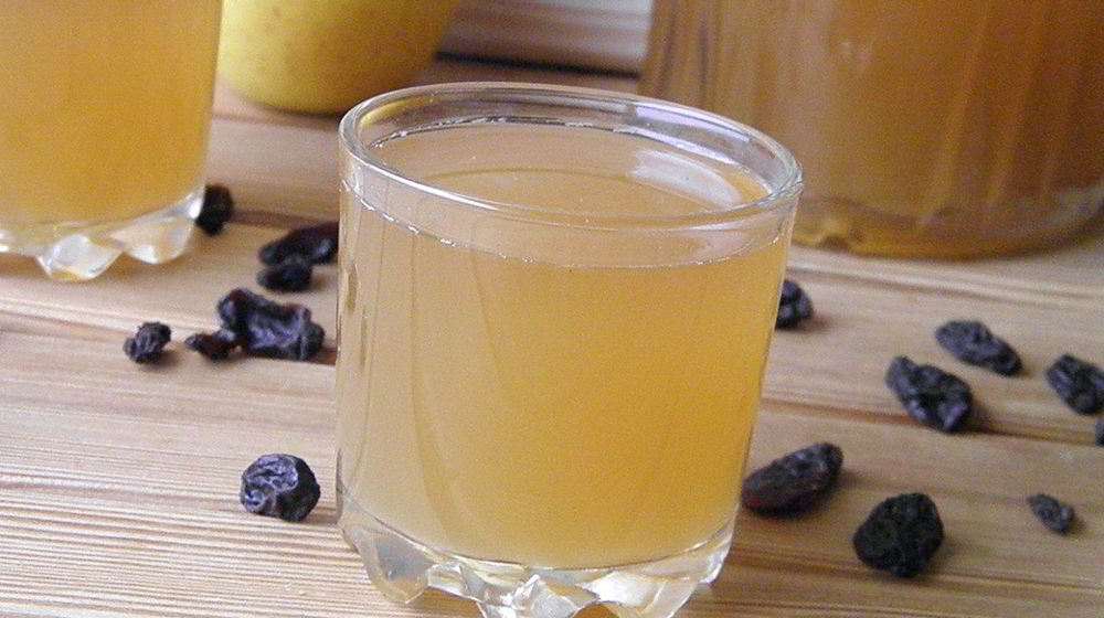 Как приготовить домашний квас из черного хлеба без дрожжей